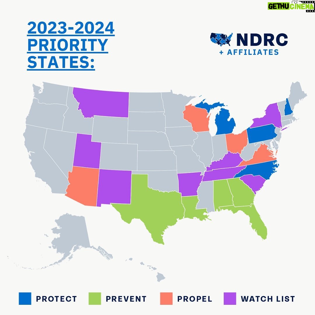 Barack Obama Instagram - Our democracy is stronger because of the work @EricHolder and the @DemRedistrict have done—and they’re not slowing down. Yesterday, they announced 13 new priority states in the fight for fair maps.