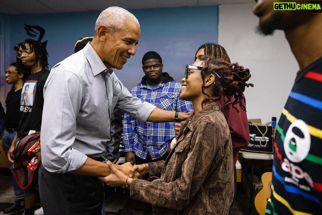 Barack Obama Instagram - Today I got to hear from @GuitarsOverGuns—one of @MBK_Alliance’s Freedom Summer ‘22 recipients—about how they’re working to support young people on the South Side of Chicago. When the Obama Presidential Center opens, it will offer spaces and programming just like this. Thanks for letting me join! Chicago, Illinois