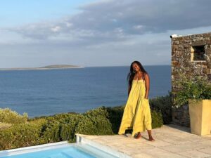 Barack Obama Instagram - This is what 60 looks like.

Happy birthday to my better half — who happens to be one of the funniest, smartest, most beautiful people I know. @MichelleObama, you make every day better. I can’t wait to see what this new decade brings you.