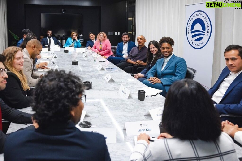 Barack Obama Instagram - Our @ObamaFoundation Scholars are doing important work to solve some of the most pressing issues of our time. I recently sat down with a few of them to hear more about all the ways they’re transforming our communities for the better.