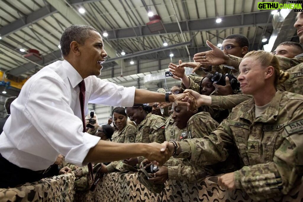 Barack Obama Instagram - On Veterans Day, we honor all the brave men and women who have served our country in uniform. You deserve our thanks and support.