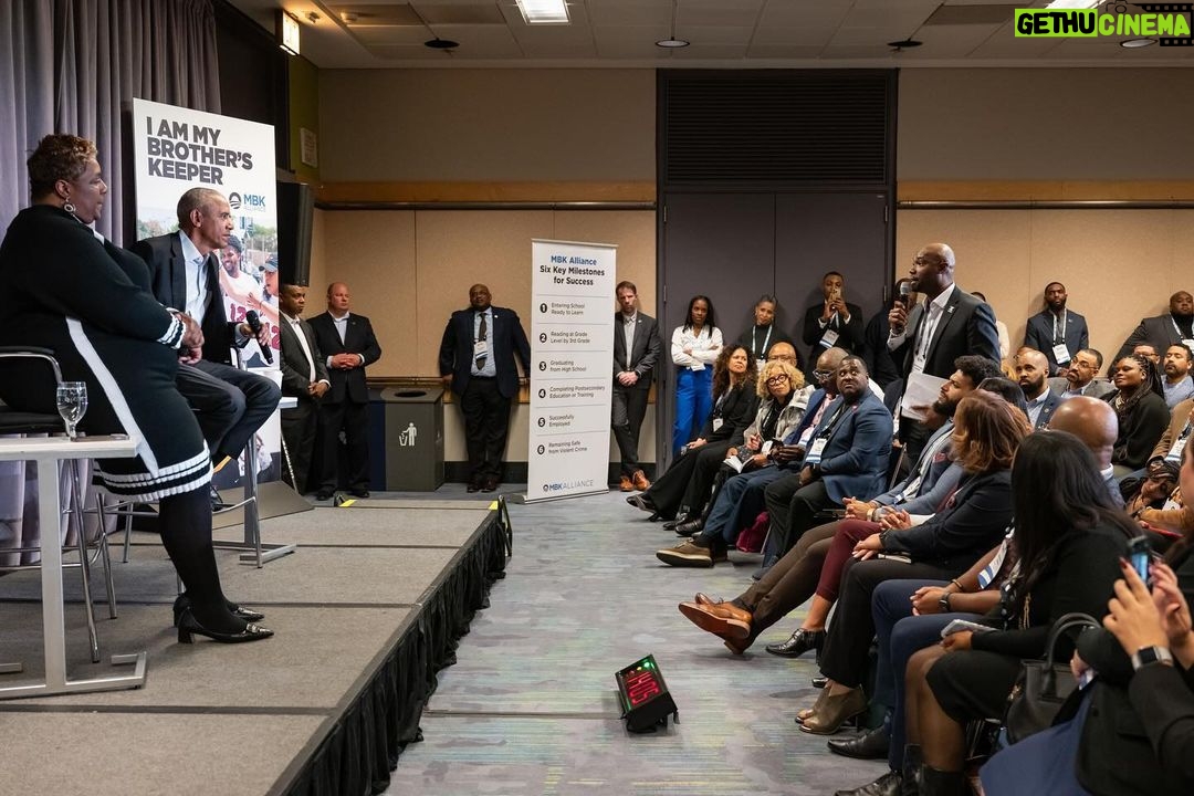 Barack Obama Instagram - In Chicago, I got to spend time with grassroots leaders from our @GirlsOpportunityAlliance Network who are learning from each other and finding new ways to create even more opportunities for girls in this city that we love. I also had the chance to hear more about the work that folks in our @MBK_Alliance Network are doing to transform the lives of young men and the communities they live in. Michelle and I are proud of the work these groups are doing, and the difference they’ll make for generations to come. Chicago, Illinois