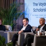 Barack Obama Instagram - From our @ObamaFoundation Scholars to our Voyagers, the leaders I met this week inspired me. They’re organizing in their communities, finding solutions to important challenges, and using their voices to bring about change. Chicago, Illinois