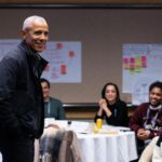 Barack Obama Instagram - From our @ObamaFoundation Scholars to our Voyagers, the leaders I met this week inspired me. They’re organizing in their communities, finding solutions to important challenges, and using their voices to bring about change. Chicago, Illinois