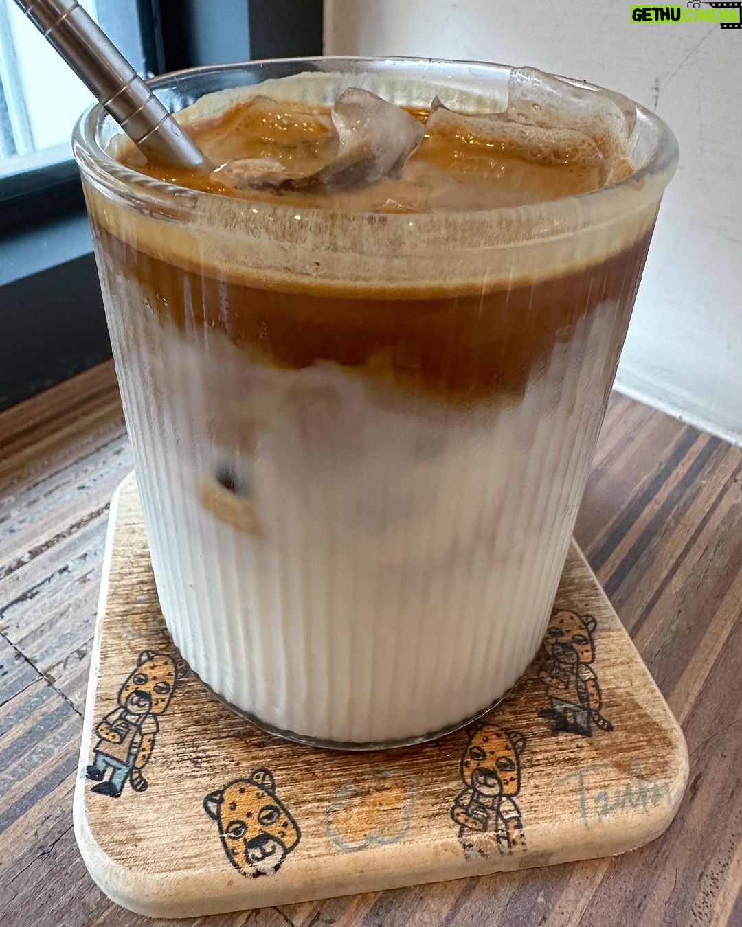 Barbara Akemi Katsuki Instagram - Coffee please🥴☕️ Taipei, Taiwan
