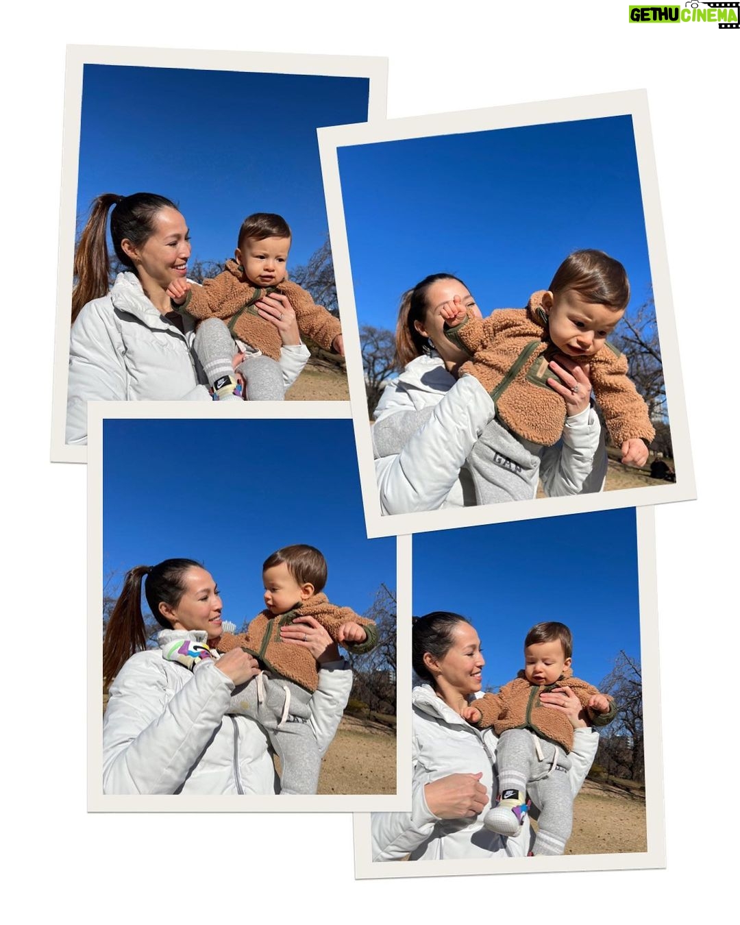 Barbara Akemi Katsuki Instagram - Making memories with my mini travel buddy☺️🍂🍁🤎 新宿御苑