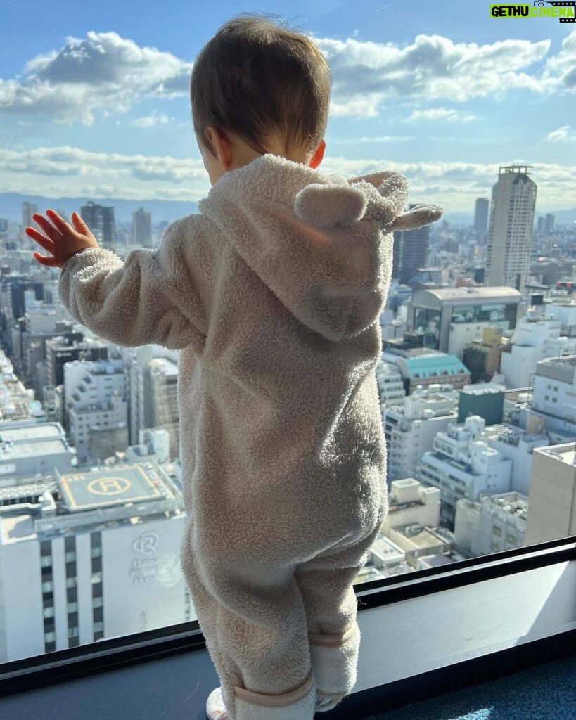 Barbara Akemi Katsuki Instagram - We are in love with you Osaka😍💙 W Osaka