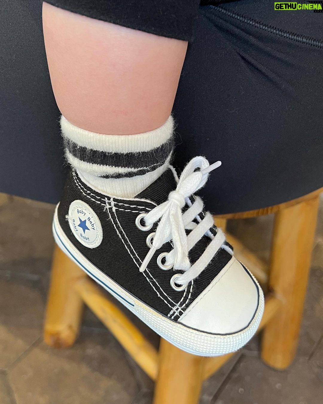 Barbara Akemi Katsuki Instagram - My little life partner🤭So excited to show you the world👣❣️