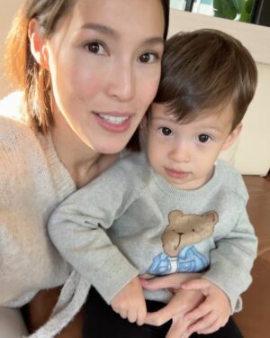 Barbara Akemi Katsuki Instagram - Merry Christmas🎄☺️❣️ #Natal2023 #ALittleMagic