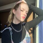 Barbara Dunkelman Instagram - Felt I looked nice today so I took a bunch of pictures 🥰 Manchester, United Kingdom