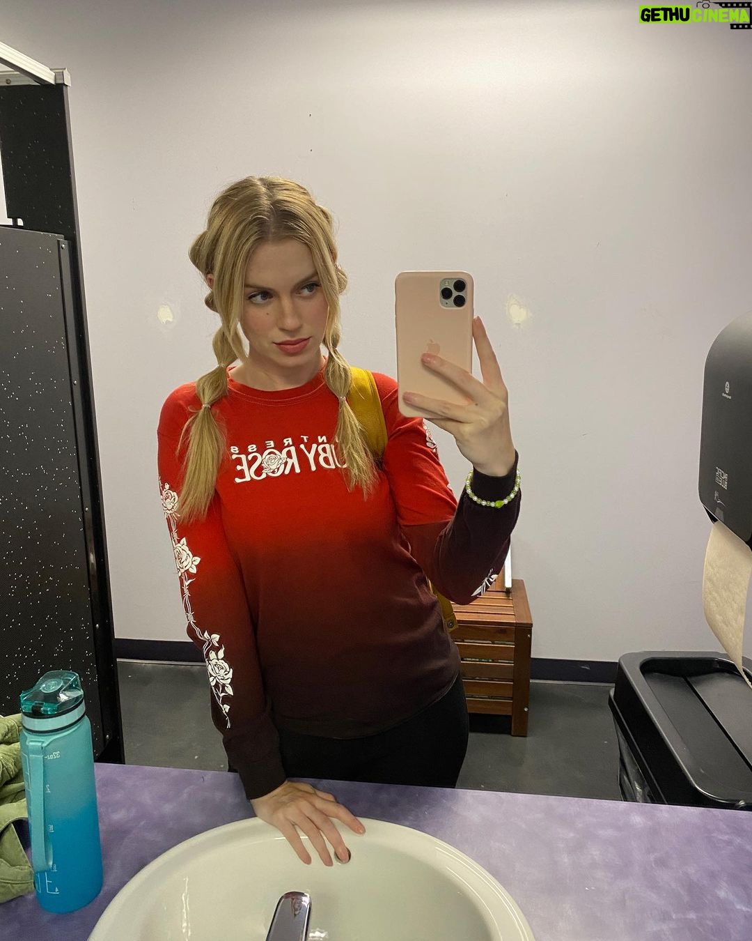 Barbara Dunkelman Instagram - b u b b l e b r a i d s 💕