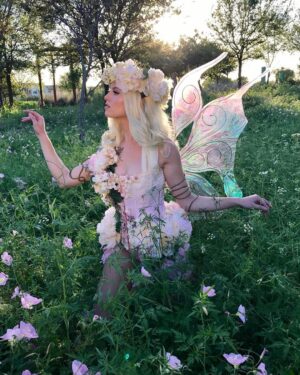 Barbara Dunkelman Instagram - Waiting for the next time I can be a fairy with @jessicanigri (look at this costume she made like !!!!!)