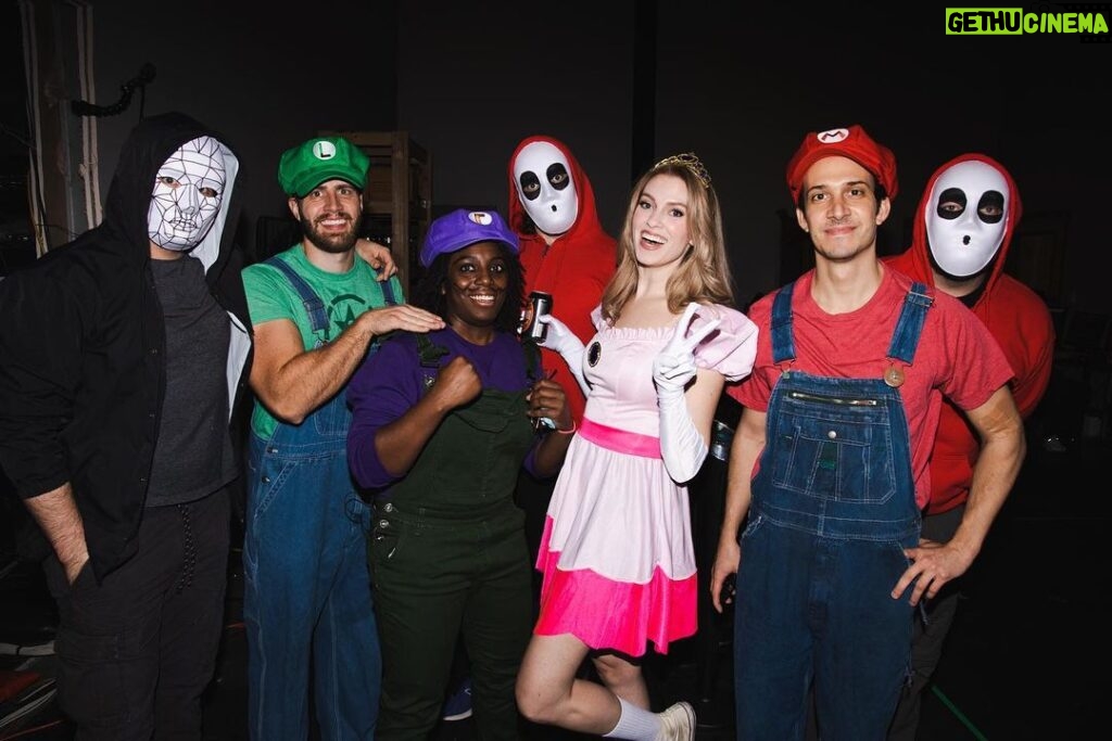 Barbara Dunkelman Instagram - Some BTS photos from @atwes from today’s Mario segment we did for Extra Life! Thank you to everyone who has been watching and donating. We’re still going until 10pm CT tonight!