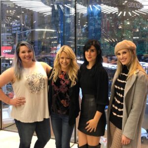 Barbara Dunkelman Instagram - Missing doing events together with these RWBabes ❤️🤍🖤💛
But stay tuuuuned! 😎
