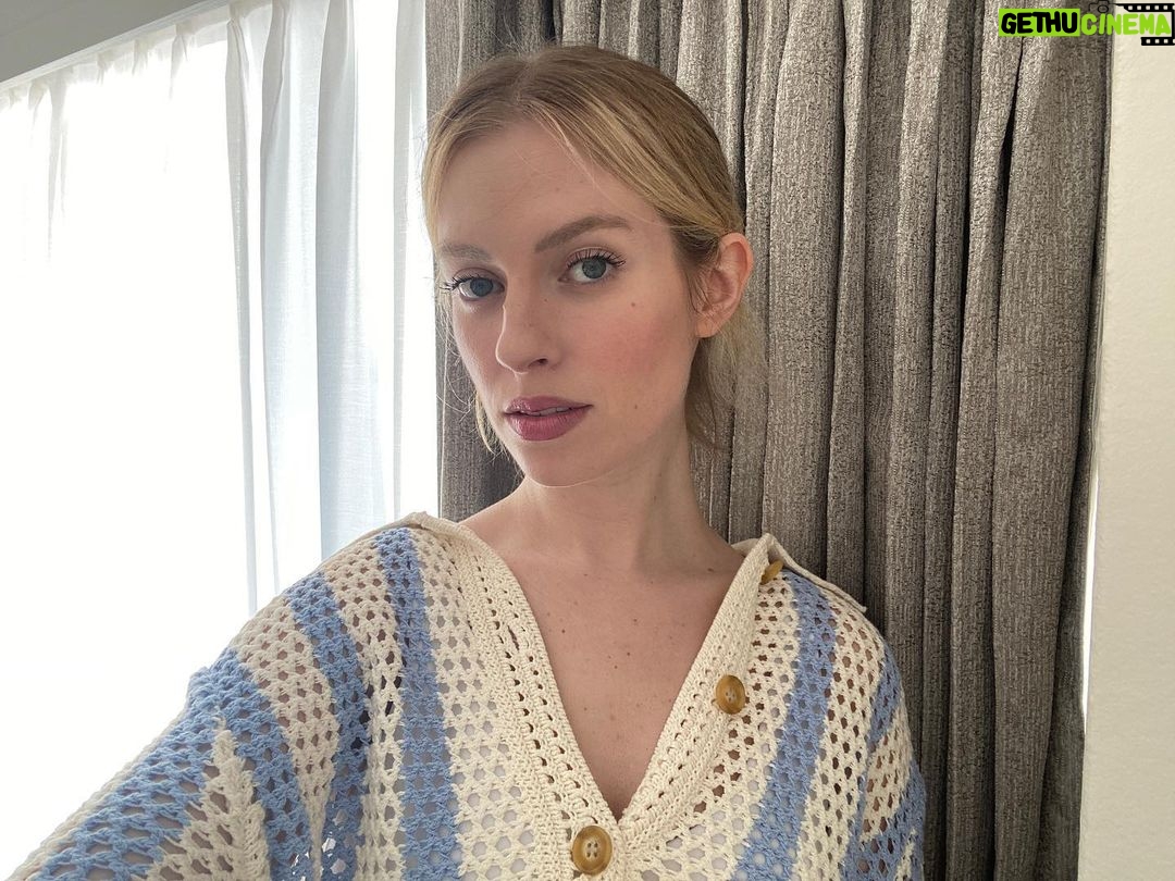 Barbara Dunkelman Instagram - Maybe someday we’ll go for a short haircut. Or maybe never.