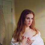 Barbara Dunkelman Instagram – Shower Thoughts 💭 

Photo: @atwes 
Gaffer: @kamrin.pester