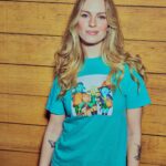 Barbara Dunkelman Instagram - Stinkyyyyyyy! Puppettttsssss!!!! (You can probably get this for a good deal today for Black Friday in @theroosterteethstore btw 🫡)