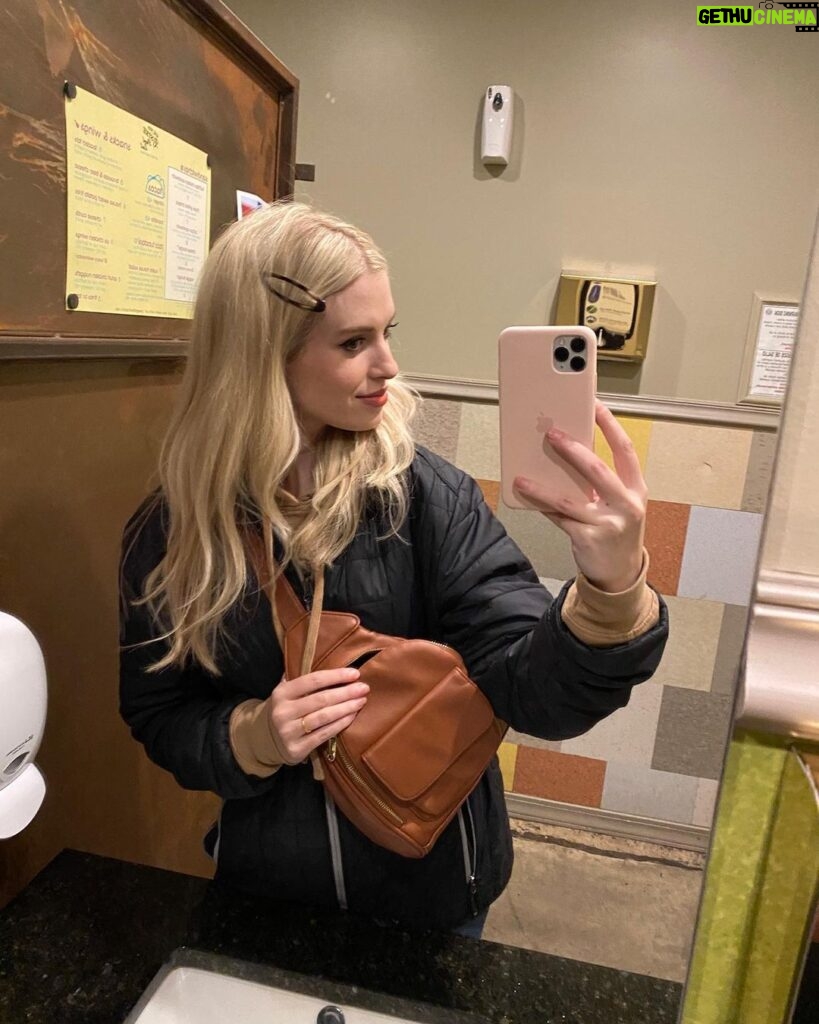 Barbara Dunkelman Instagram - The bleach blonde was a vibe. How should I customize my character next?