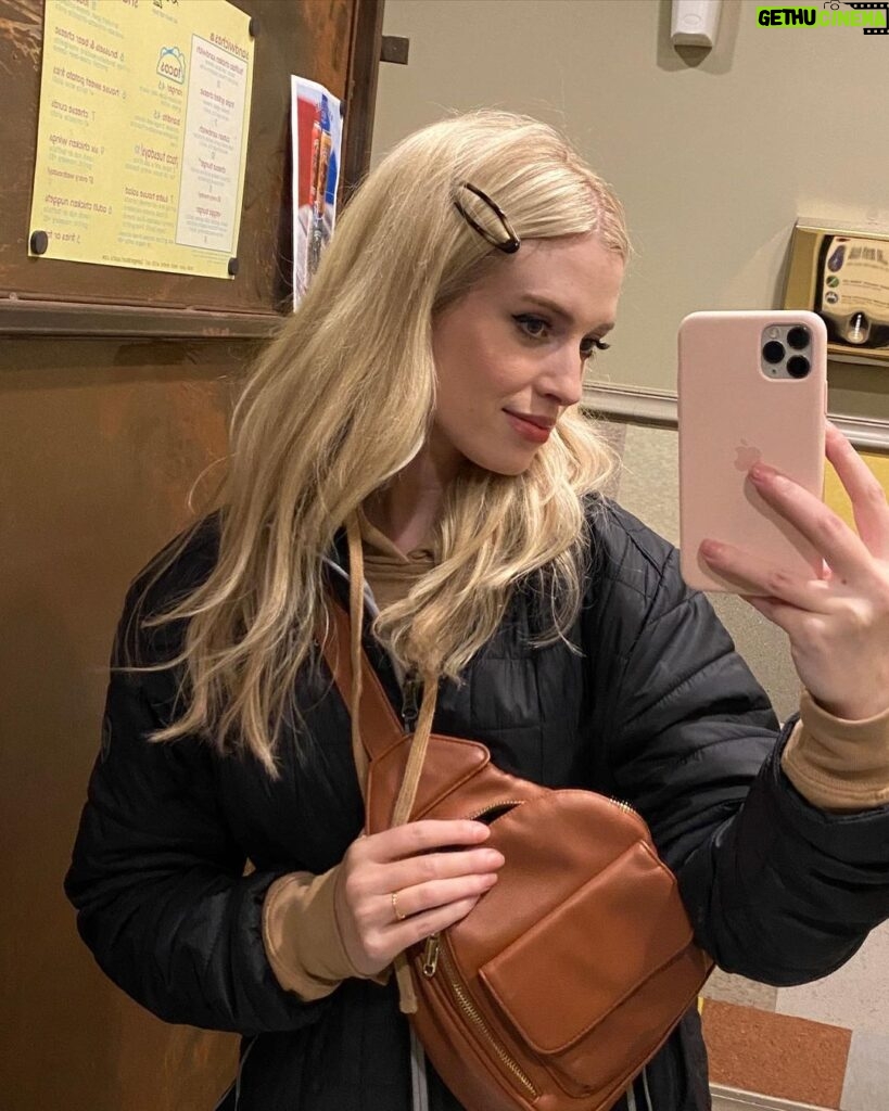 Barbara Dunkelman Instagram - The bleach blonde was a vibe. How should I customize my character next?
