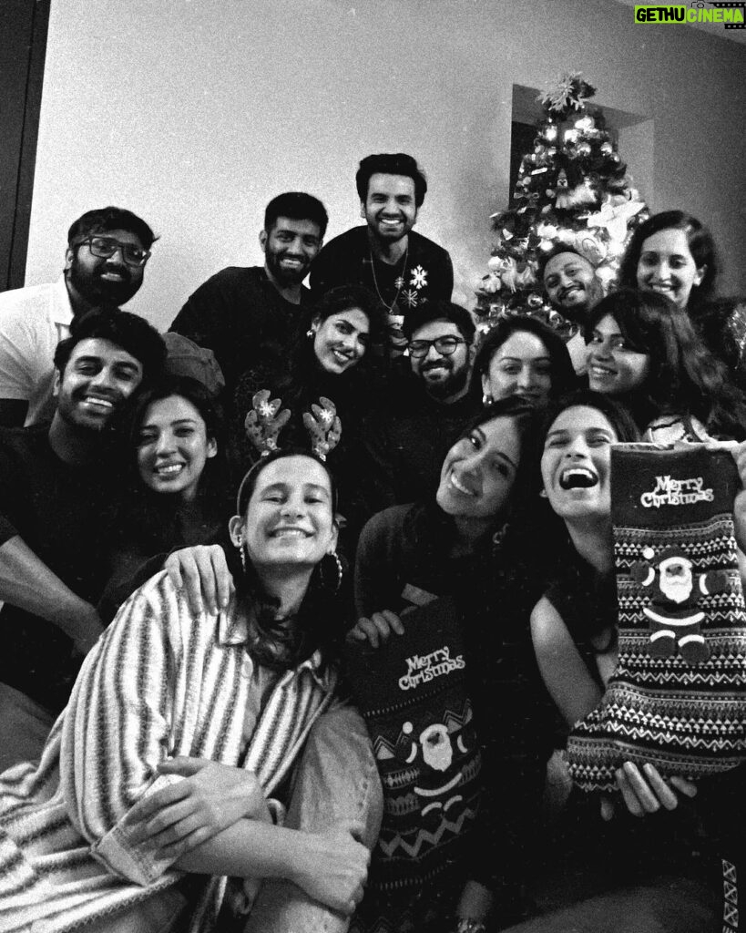 Barkha Singh Instagram - #Christmas celebrations this year were sweeeeet ya ❤️✨ #photodump #merrychristmas #xmas #christmasphotodump