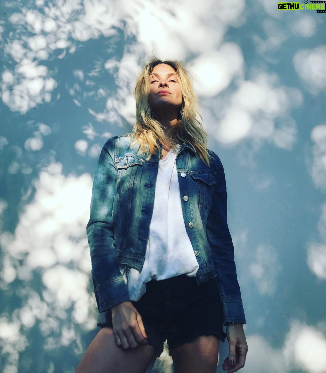 Beau Garrett Instagram - “There was a star riding through clouds one night, and I said to the star, 'Consume me'.” Virginia 🐺