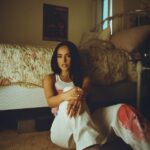Becky G Instagram - Siempre he soñado con trabajar un proyecto regional mexicano y por fin SE dio. Knowing that all of the collaborators on the album also live their own version of the 200 percenter experience make this project even more special. These songs tell stories, las de los que son de AQUI y de ALLÁ. I can’t wait for you to hear them in ONE WEEEEEEK🥹🤎