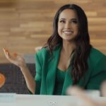 Becky G Instagram - espera...just my fingertips?! 🖐🏽🧡 I’m so excited to partner with @cheetos and the #DejatuHuella campaign for the first-ever fingertips sponsorship deal! Together, we’re working to uplift and inspire Hispanic communities across the U.S. to leave their mark on culture, and I’m proud to put my hands to work for something I believe in. We ALL have the power to leave our mark🧡
