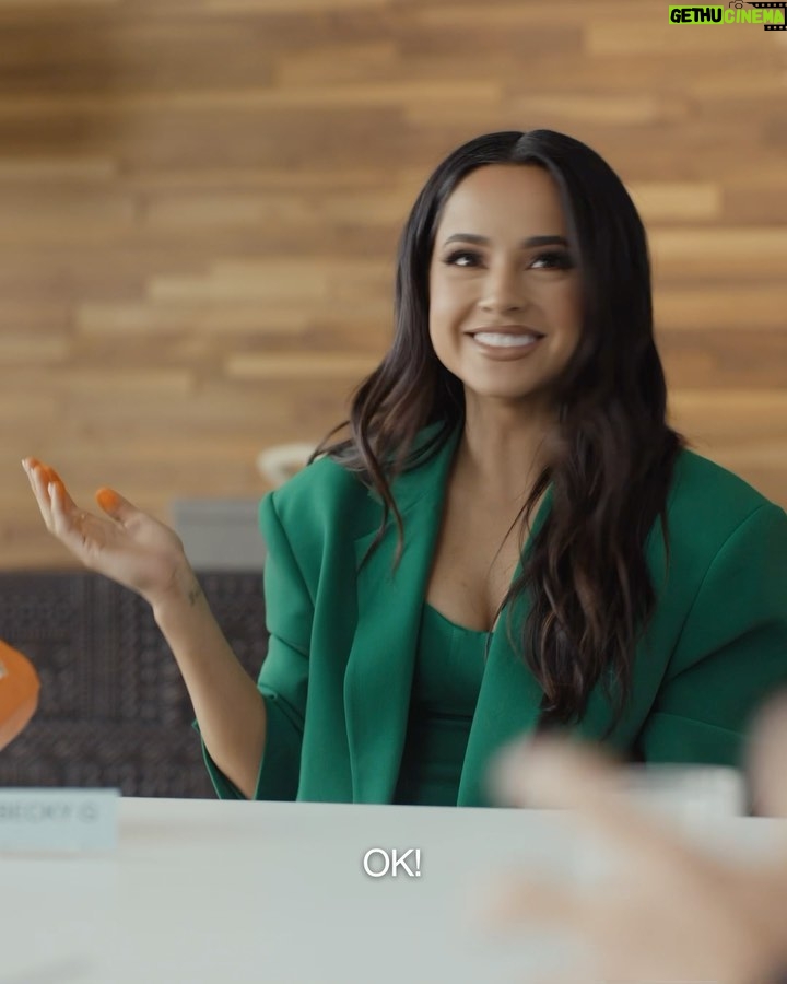 Becky G Instagram - espera...just my fingertips?! 🖐🏽🧡 I’m so excited to partner with @cheetos and the #DejatuHuella campaign for the first-ever fingertips sponsorship deal! Together, we’re working to uplift and inspire Hispanic communities across the U.S. to leave their mark on culture, and I’m proud to put my hands to work for something I believe in. We ALL have the power to leave our mark🧡