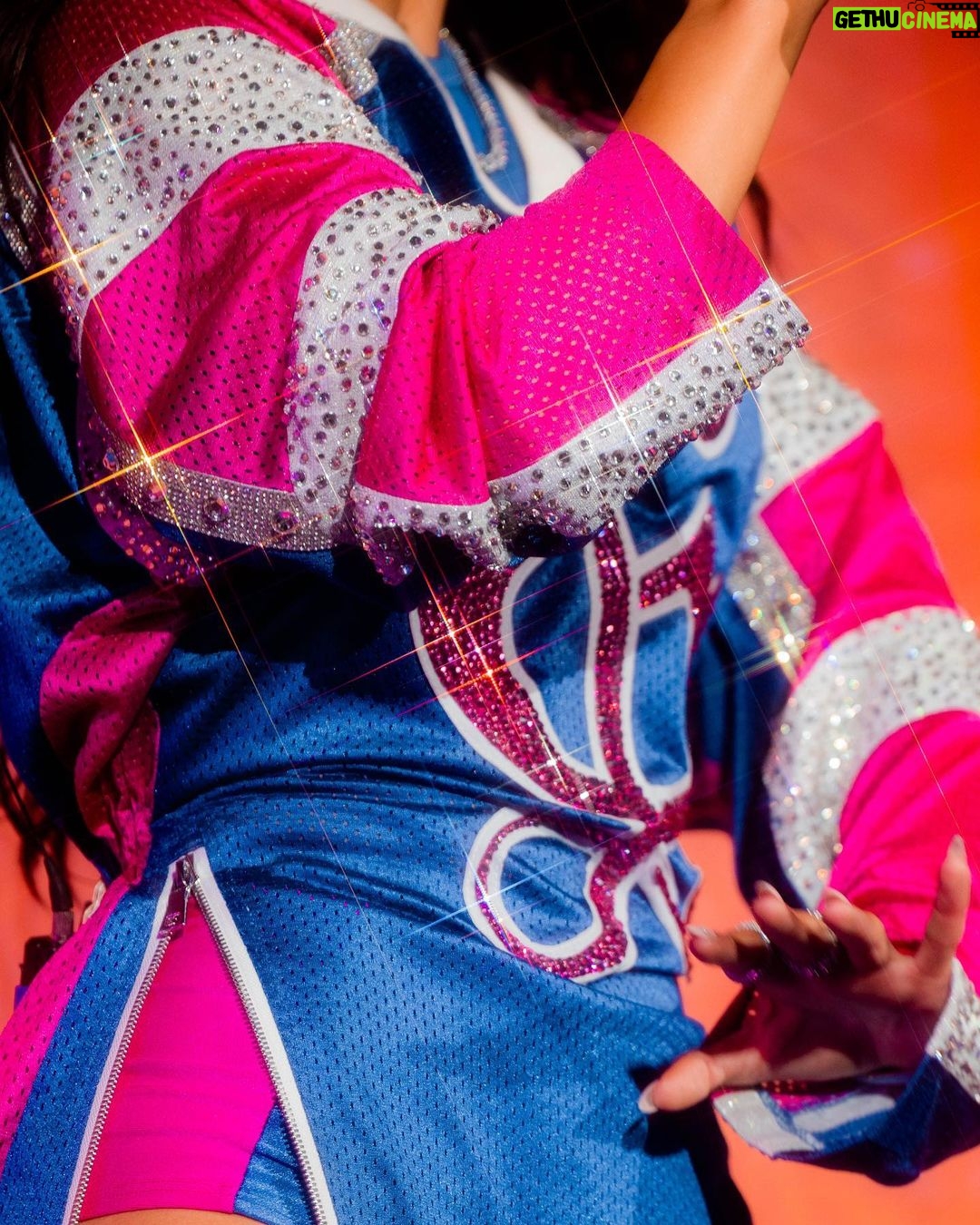 Becky G Instagram - Grateful is an understatement 🥹💙🙏🏽