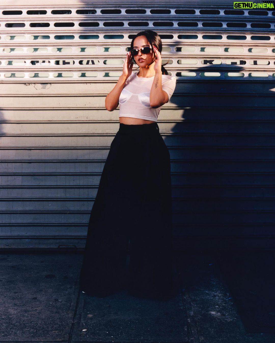 Becky G Instagram - CHICANA EN CUALQUIER ESQUINA π€ Photographer @rickyrozay Makeup @marcelogutierrez Hair @evaniefrausto Stylist @marcusjcorrea Style assistant @brutalbrownangel Nails @notbad.as Series creative direction @dmatosx Sunset Park, Brooklyn, N.Y