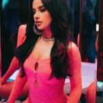 Becky G Instagram - Thank you so much for all of the love on the song & video so far 🥹🙏🏽 “LA NENA” YA ESTÁ DISPONIBLEEEE 💕 @gabitoballesteros