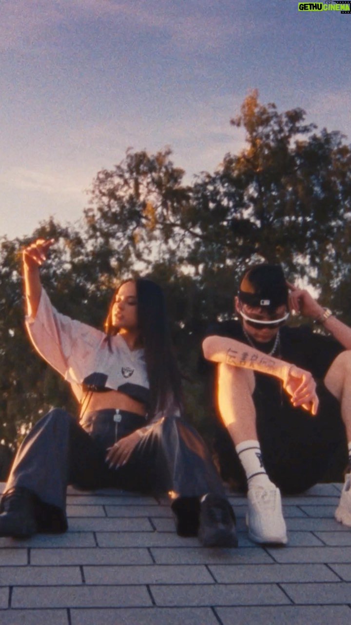 Becky G Instagram - “CHANEL” VIDEO CON @pesopluma YA ESTÁ DISPONIBLE!!! 💕 Thank you for all of the love on the song so far! WE LOVE YOUUUU 🫶🏽✨