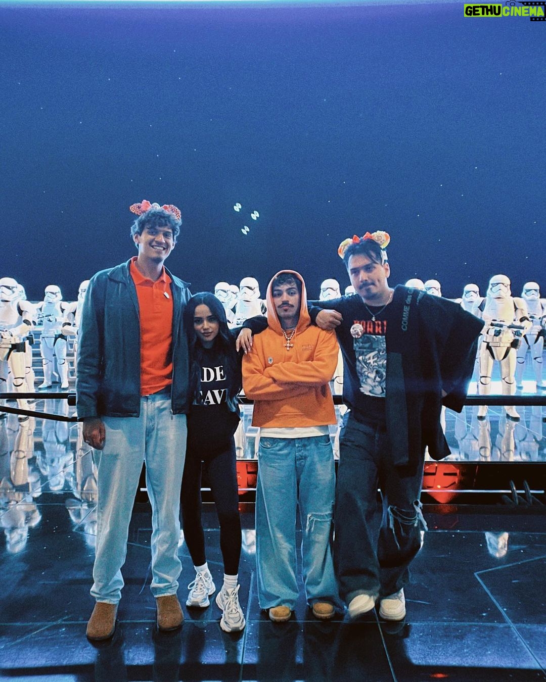 Becky G Instagram - I manifested this day. Just sayin. ✨ @disneyparks @disneyland Disneyland