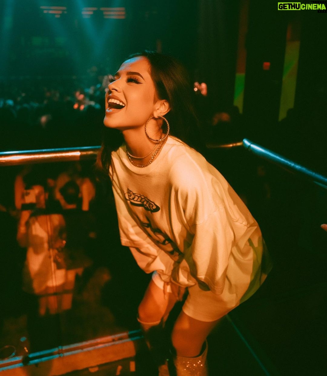 Becky G Instagram - MAMIII TAKES MIAMI ✨ until next time 🤍 Miami, Florida