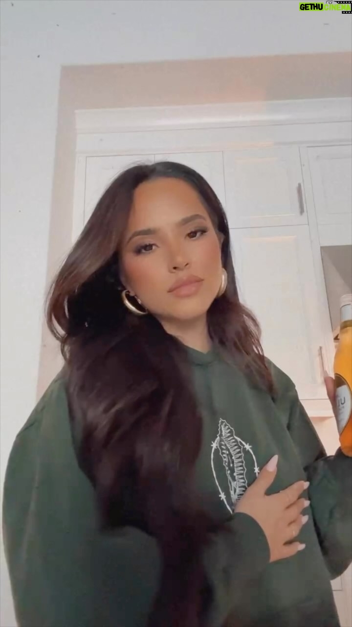 Becky G Instagram - Thank god it’s Friday!!! My mood yesterday was this 🤭😂✨