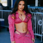Becky G Instagram - Mi gente. There are no words. Agradecida y bendecida. It’ll take me a minute to process all that was these last two weekends. But for now, just… THANK YOU. ✨💖