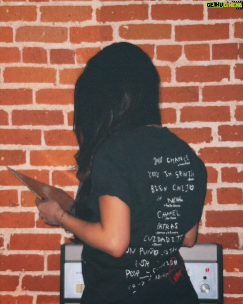 Becky G Instagram - Bien happiiii con my merch • available now🥹✨🙏🏽 shop.iambeckyg.com