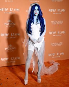 Becky G Instagram - 💙 HAPPY HEIDIWEEN 💙 So much fun celebrating with PATRÓN EL ALTO and the queen of Halloween herself 🫶🏽 #PatronPartner #PatronxBeckyG #HeidiHalloween2023