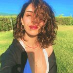 Begüm Akkaya Instagram - 🌻