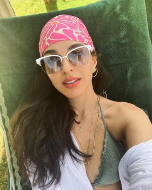 Begüm Akkaya Instagram - 