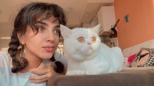 Begüm Akkaya Instagram - Such a Turtik day🐾