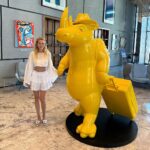 Begüm Kütük Instagram – Hi @erdil 💛

The Tourist by #ErdilYaşaroğlu💫

@artshotel_ 
@burosarigedik
#contemporaryart #contemporarysculpture #sculpture #modernart #cagdassanat #heykel #modernsanat #art #arte #zbrush #zbrushsculpt  #erdil #erdilyasaroglu #rhino #tourist #yellow #rhinoceros Arts Hotel Yalıkavak