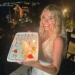 Begüm Kütük Instagram – Kutlu olsun, mutlu olsun, sağlıkla, sevdiklerimle,aşkımla geçireceğim çılgınca bir yaş olsun. İyi ki doğmuşum be🙏🏻🎉🥳🍀🎂 #happybirthdaytome Eskiyer Restaurant Yeniköy