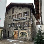 Begüm Kütük Instagram - ☃️❄️🏂🌨️🏔️🍷 Megève