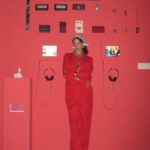Bella Hadid Instagram - Landed in Doha and went straight to see the incredible new Palestine exhibition, “Labour of Love” “Embroidering Palestinian History will take visitors on a journey of discovery of tatreez embroidery as woven into the social, economic, and political fabric of Palestinian society, through different historical periods.” This show brought tears to my eyes and even more pride for my beautiful Palestinian roots and people. I love you Qatar and I love you Palestine! Photos by my sister @yasminediba
