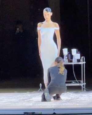 Bella Hadid Instagram - Congratulations @coperni @sebastienmeyer @arnaud_vaillant @helenatejedor I Love You🖤 No rehearsal, no nothing, just passion 🖤