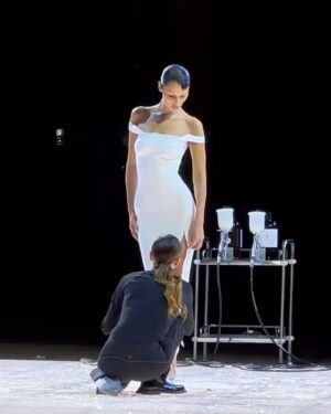 Bella Hadid Instagram - Congratulations @coperni @sebastienmeyer @arnaud_vaillant @helenatejedor I Love You🖤 No rehearsal, no nothing, just passion 🖤