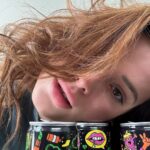 Bella Thorne Instagram - These @illicit.elixirs got me SO HAPPY haha! Finally a fruity, flirty and FUNctional beverage #IllicitElixirsPartner