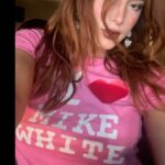 Bella Thorne Instagram - Shirt says all I need to say ** @ Mike white