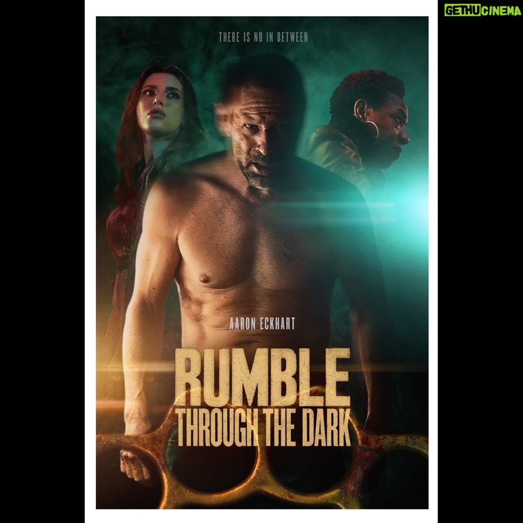 Bella Thorne Instagram - LOVE these #rumblethroughthedarkmovie posters! See it in theaters if u can!! but if not — check it out on Apple TV or Prime as of Friday Nov 10 !! 🤜 🎪